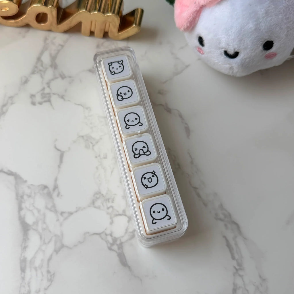 Munchkin Emoticons 6-In-1 Punch Stamp