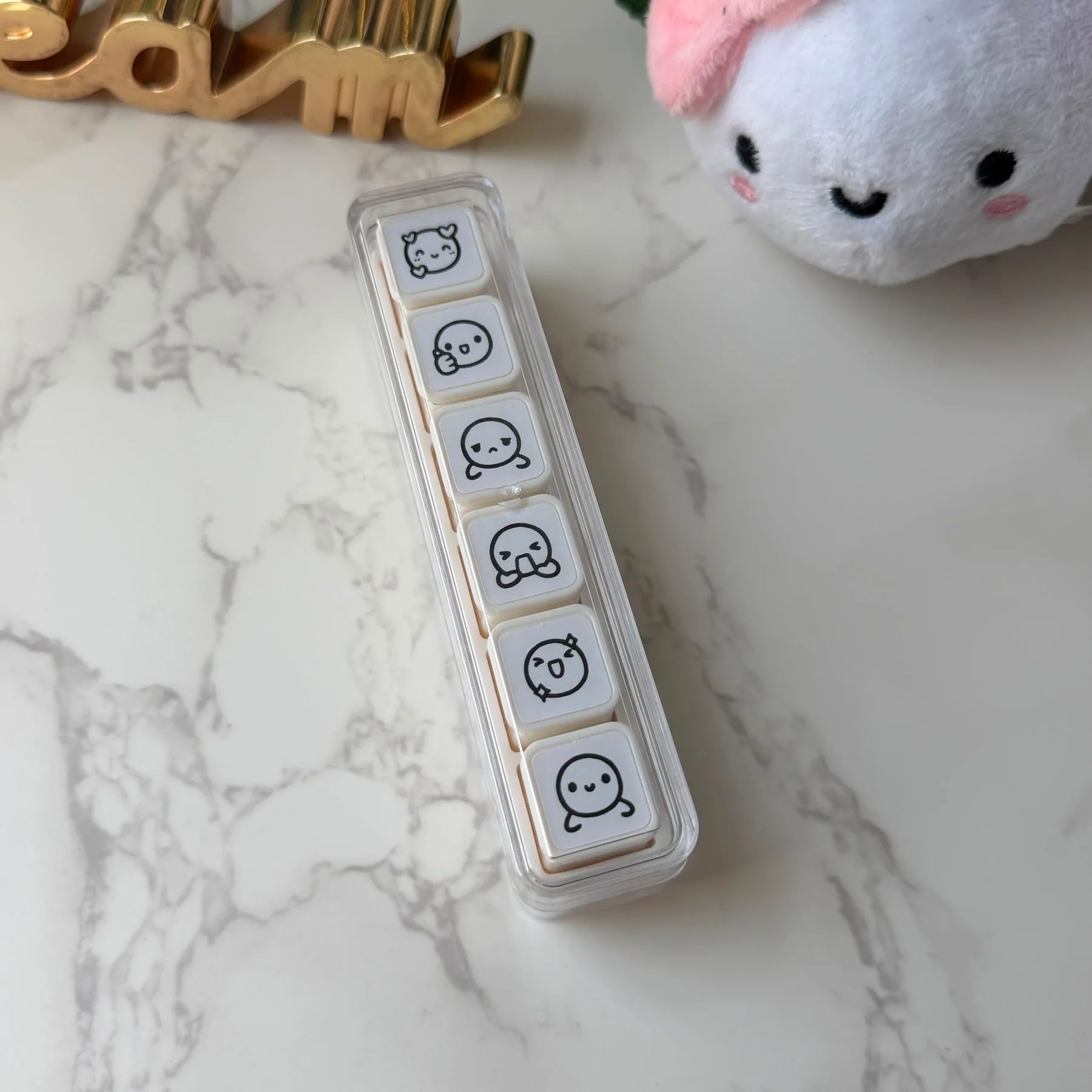 Munchkin Emoticons 6-In-1 Punch Stamp