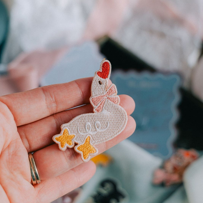 Starry Bow Goose Embroidered Pins