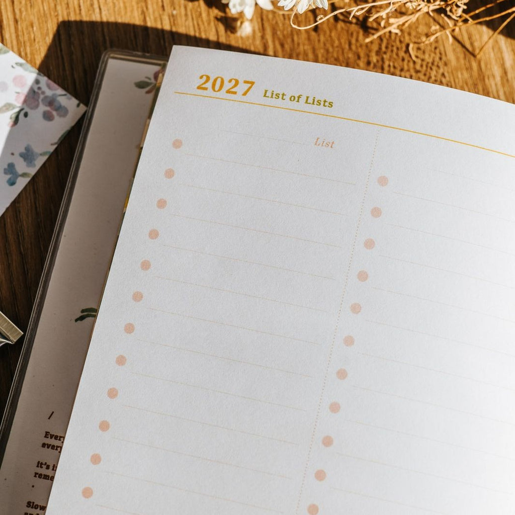 2027 The Perfect Home Weekly Planner Schedule Book