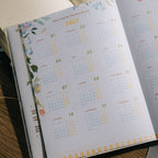 2027 The Perfect Home Weekly Planner Schedule Book