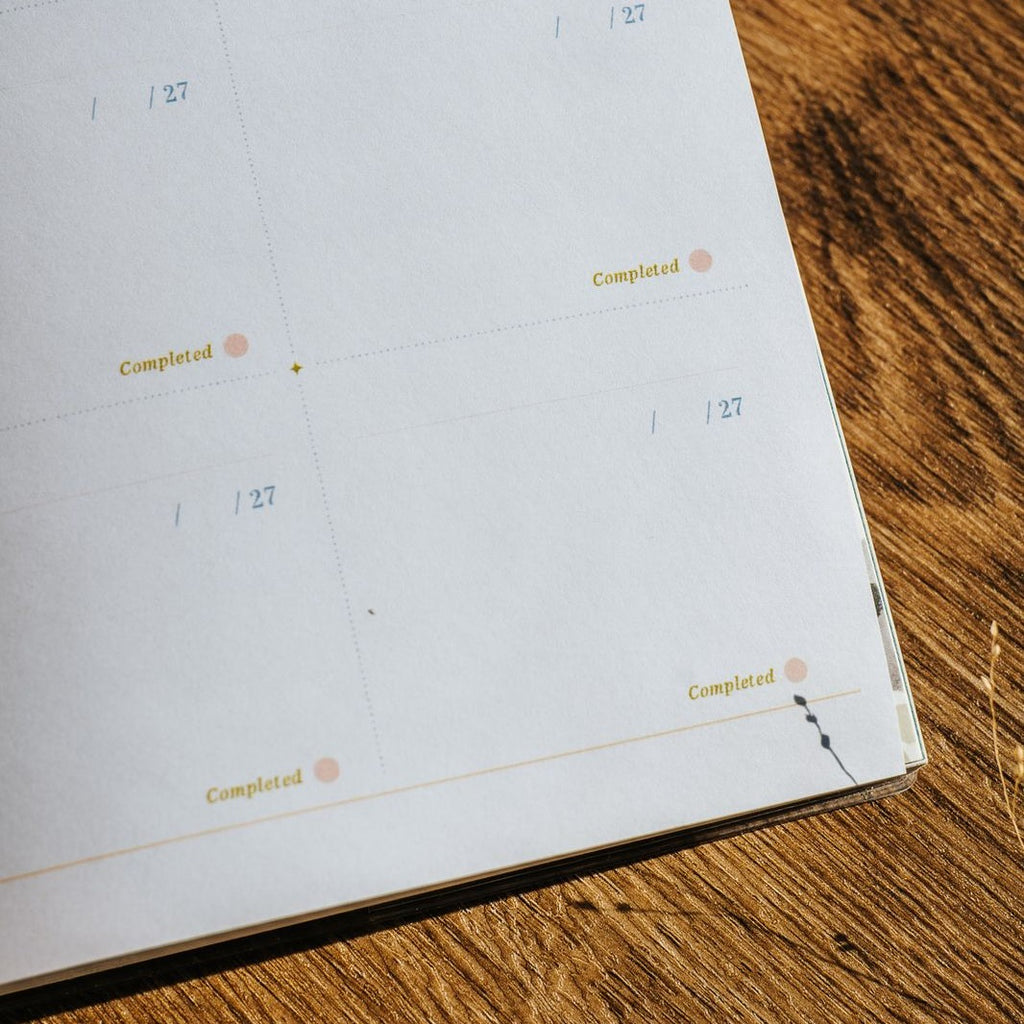 2027 The Perfect Home Weekly Planner Schedule Book