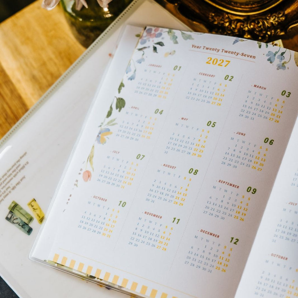 2027 The Perfect Home Weekly Planner Schedule Book