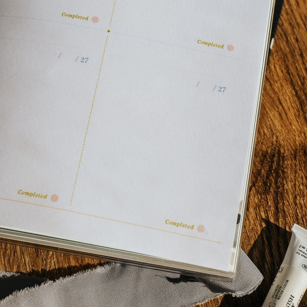 2027 The Perfect Home Weekly Planner Schedule Book
