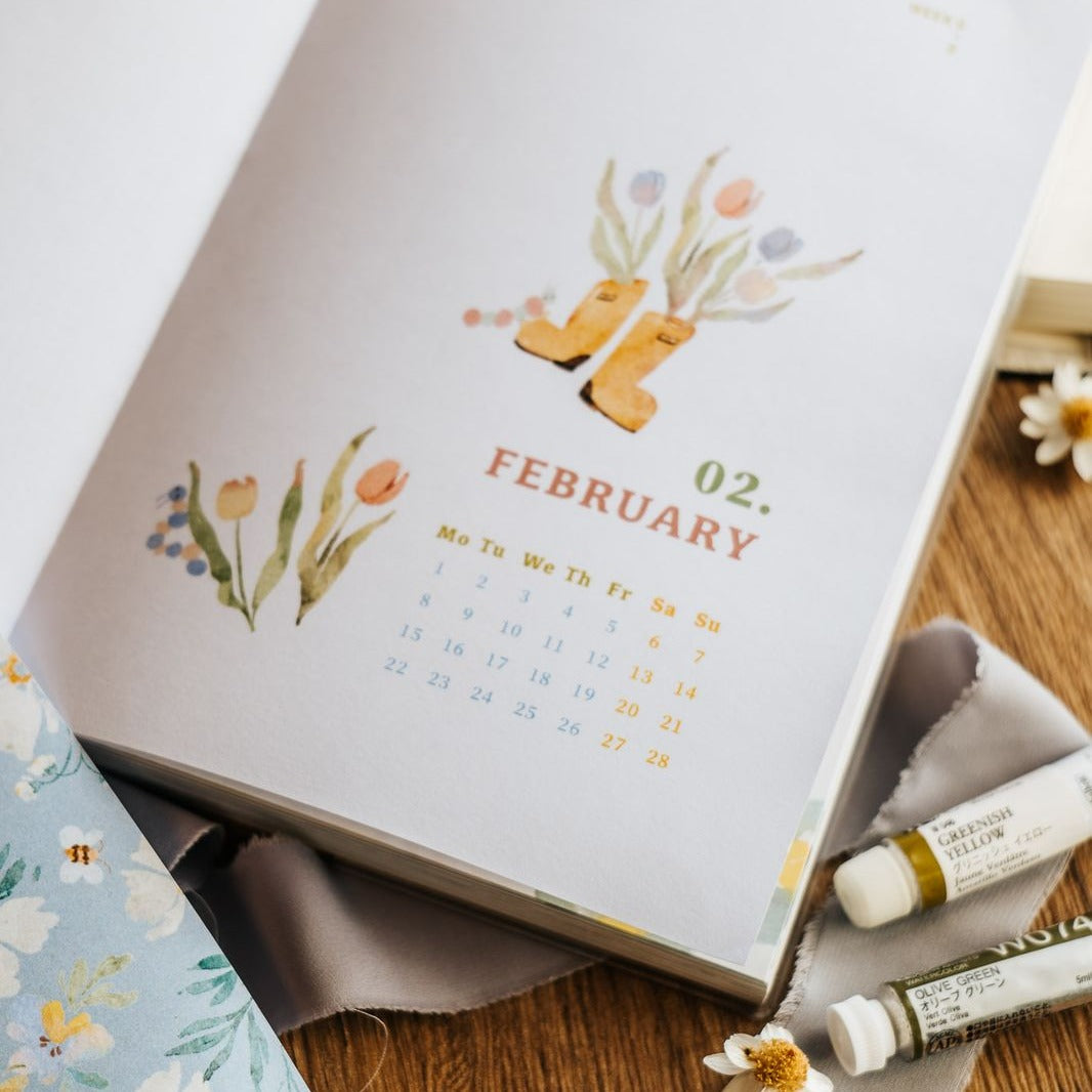 2027 The Perfect Home Weekly Planner Schedule Book