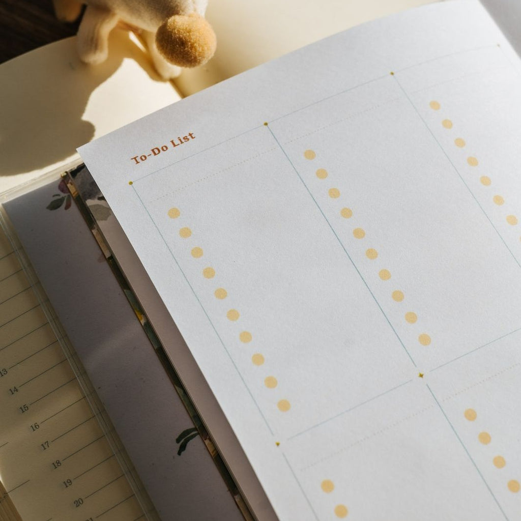 2027 The Perfect Home Weekly Planner Schedule Book