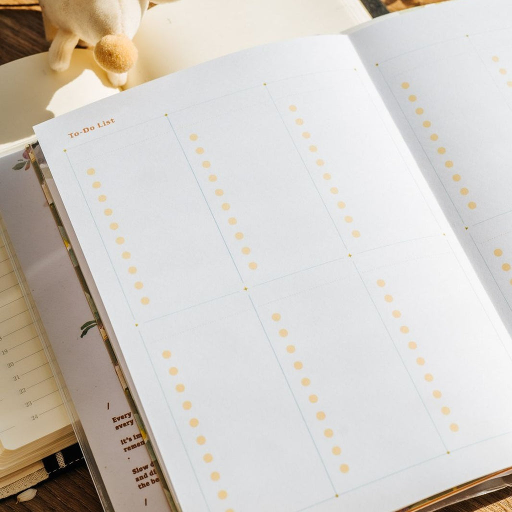 2027 The Perfect Home Weekly Planner Schedule Book