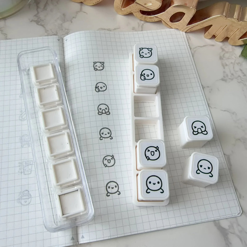 Munchkin Emoticons 6-In-1 Punch Stamp